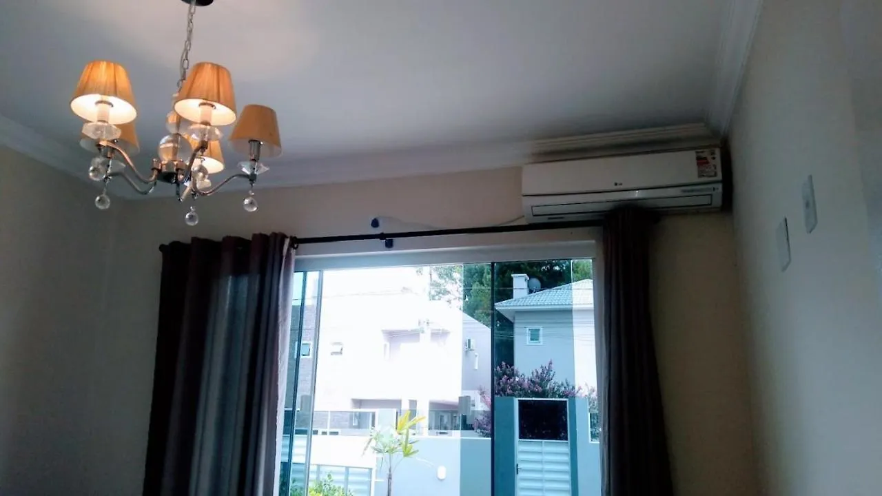 Дом отдыха Red Park House Casa Com Piscina - Oh Hoteis Флорианополис Бразилия